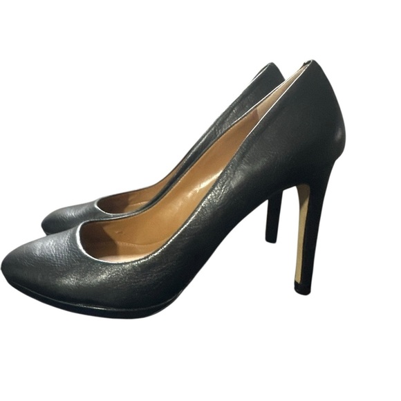 Banana republic black leather pumps - Picture 1 of 8